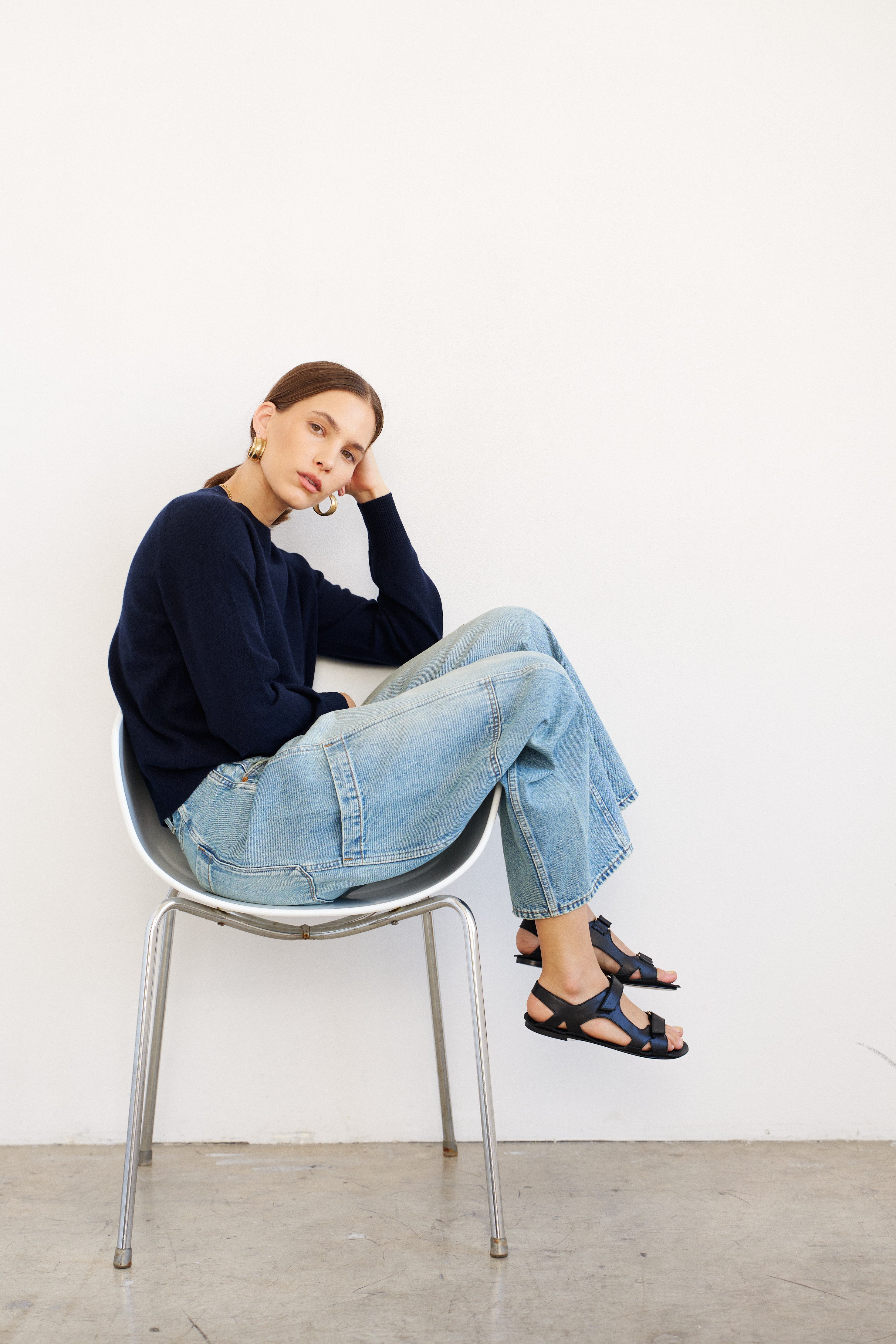 The Walking Sandal in Black