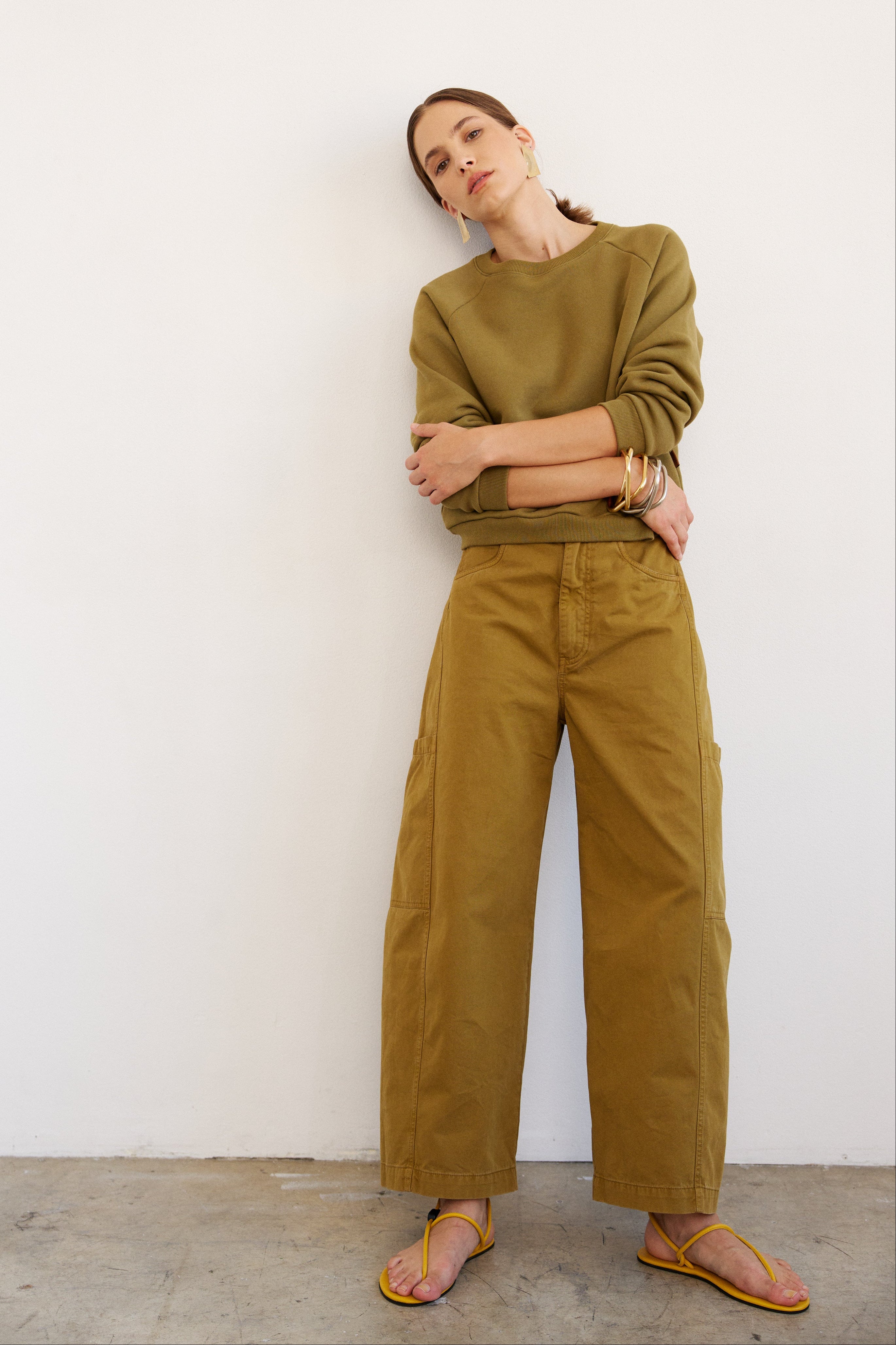 The Daily Sweatshirt in Avo