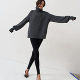 The Stirrup in Black
