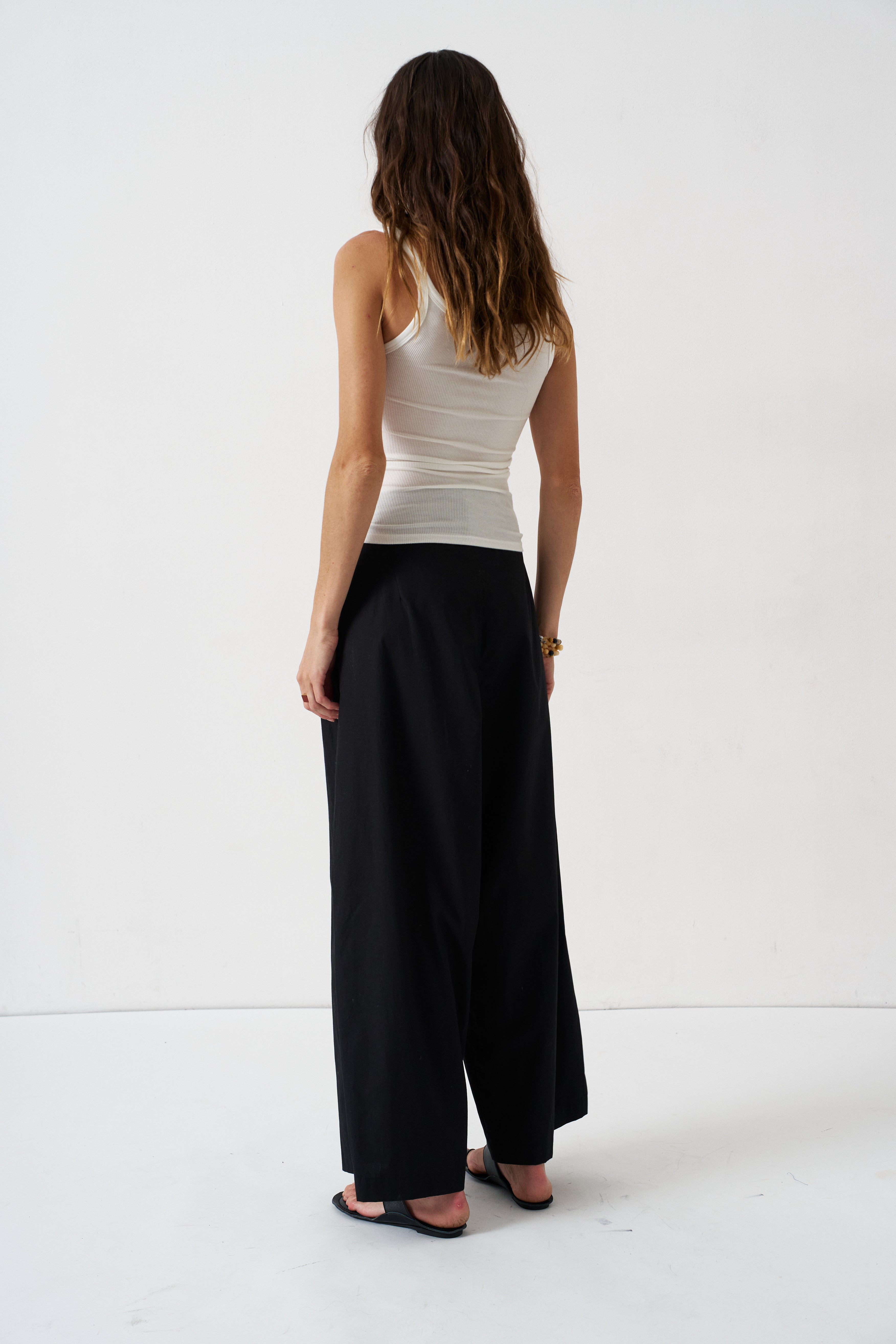 The Lotus Pant in Black
