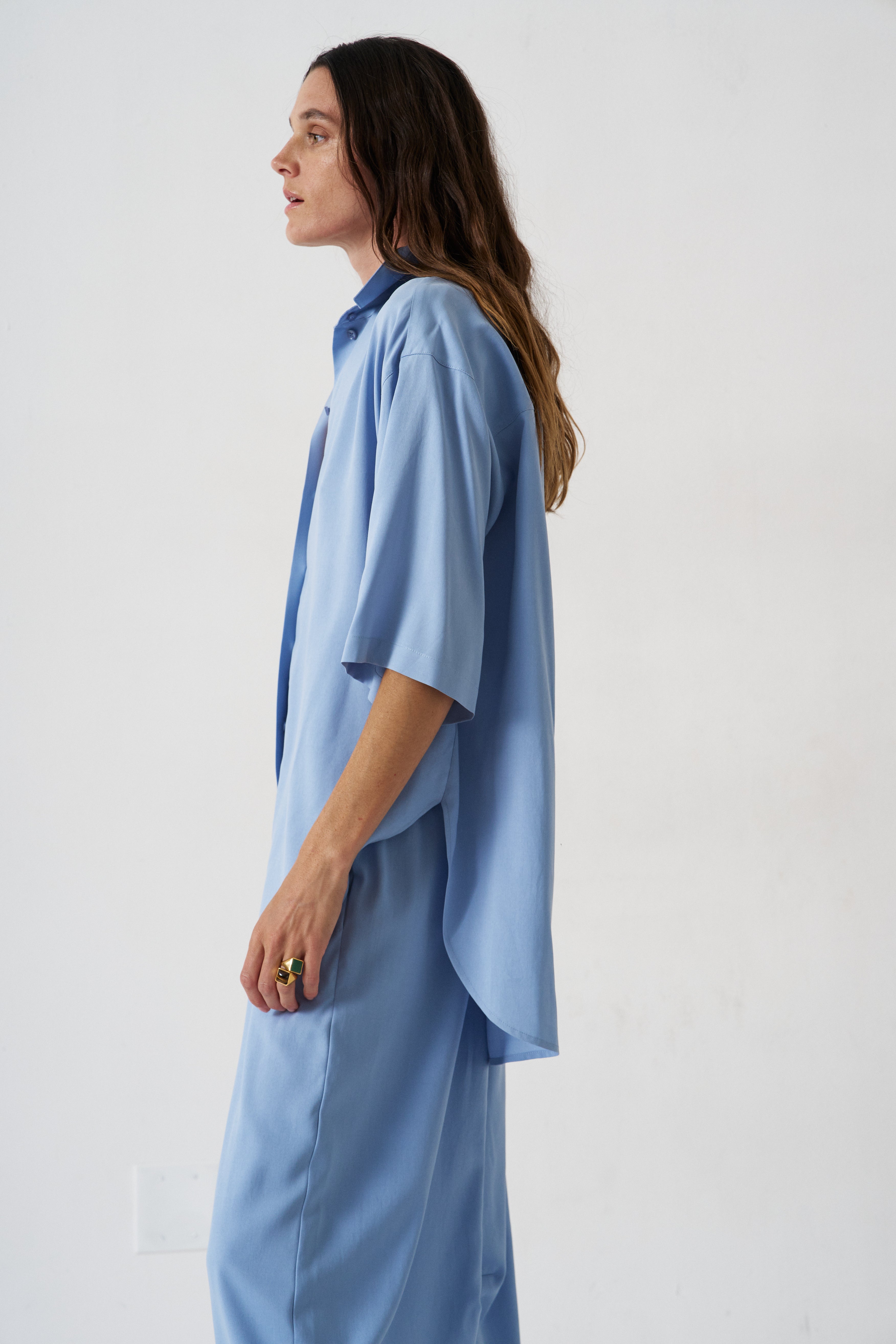 The Elbow Essential Shirt in Sky Blue