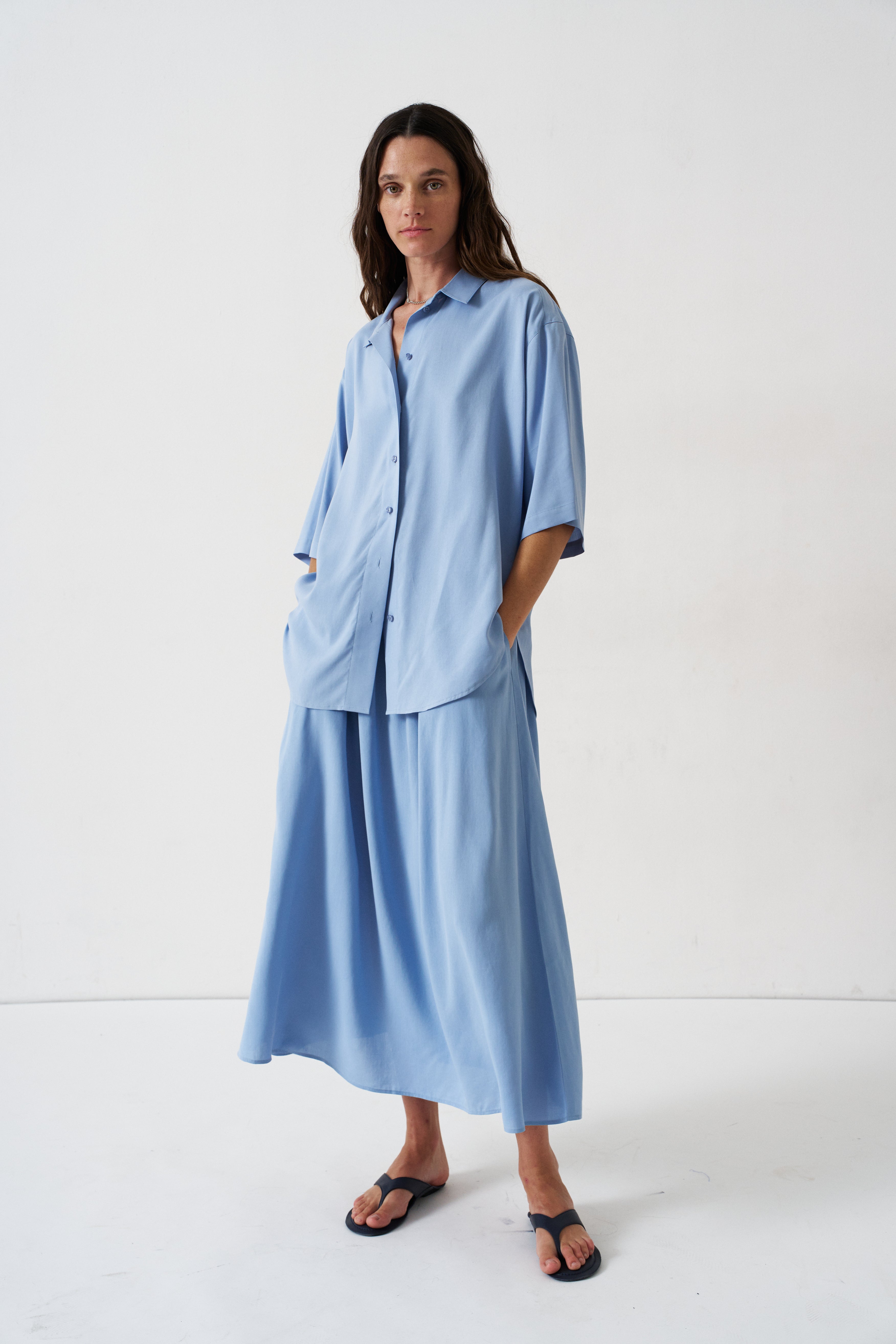 The Midi Swing Skirt in Avo