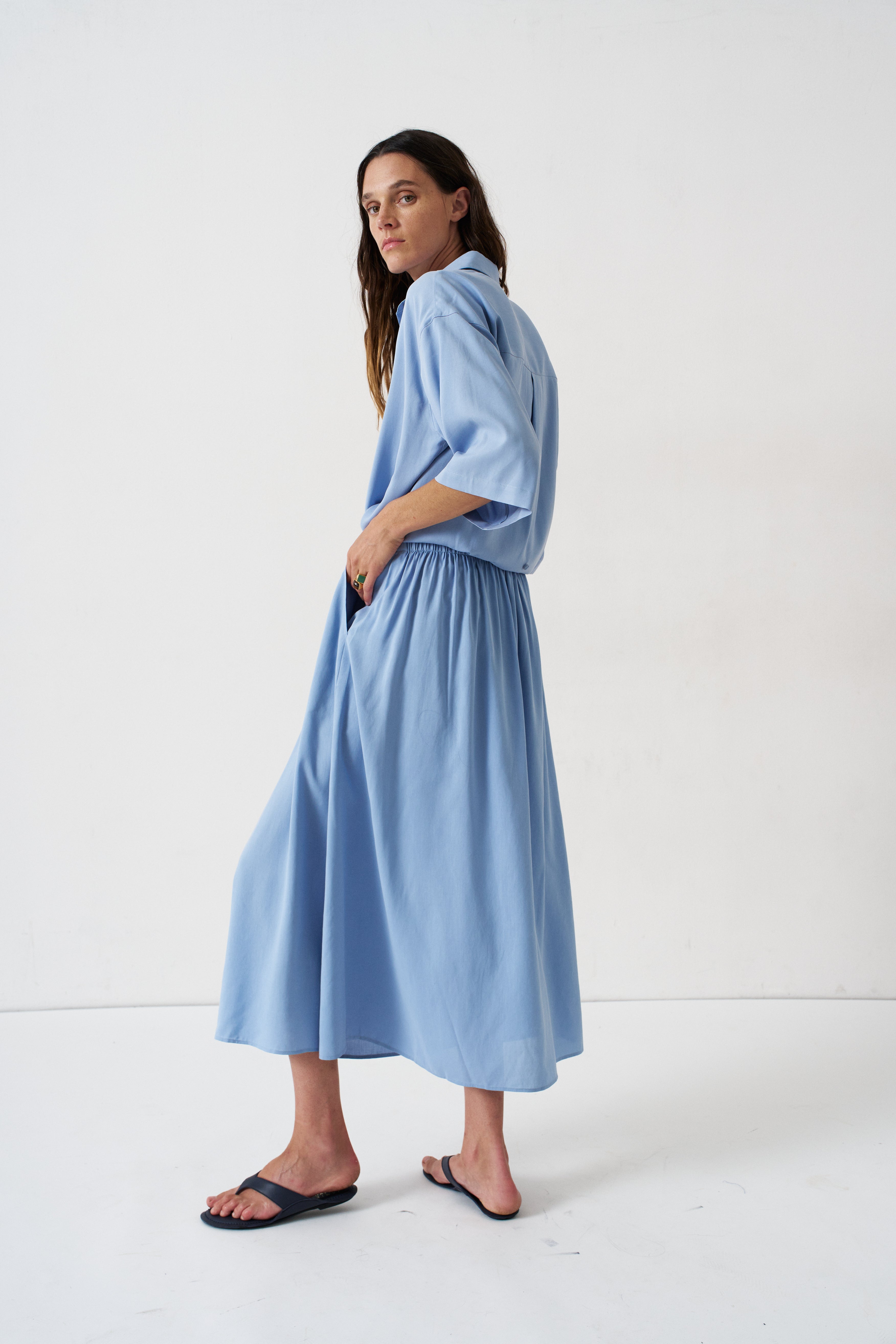 The Midi Swing Skirt in Avo
