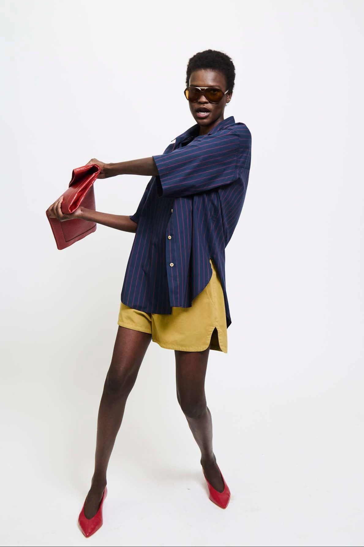 The Elbow Essential Shirt in Blue Red