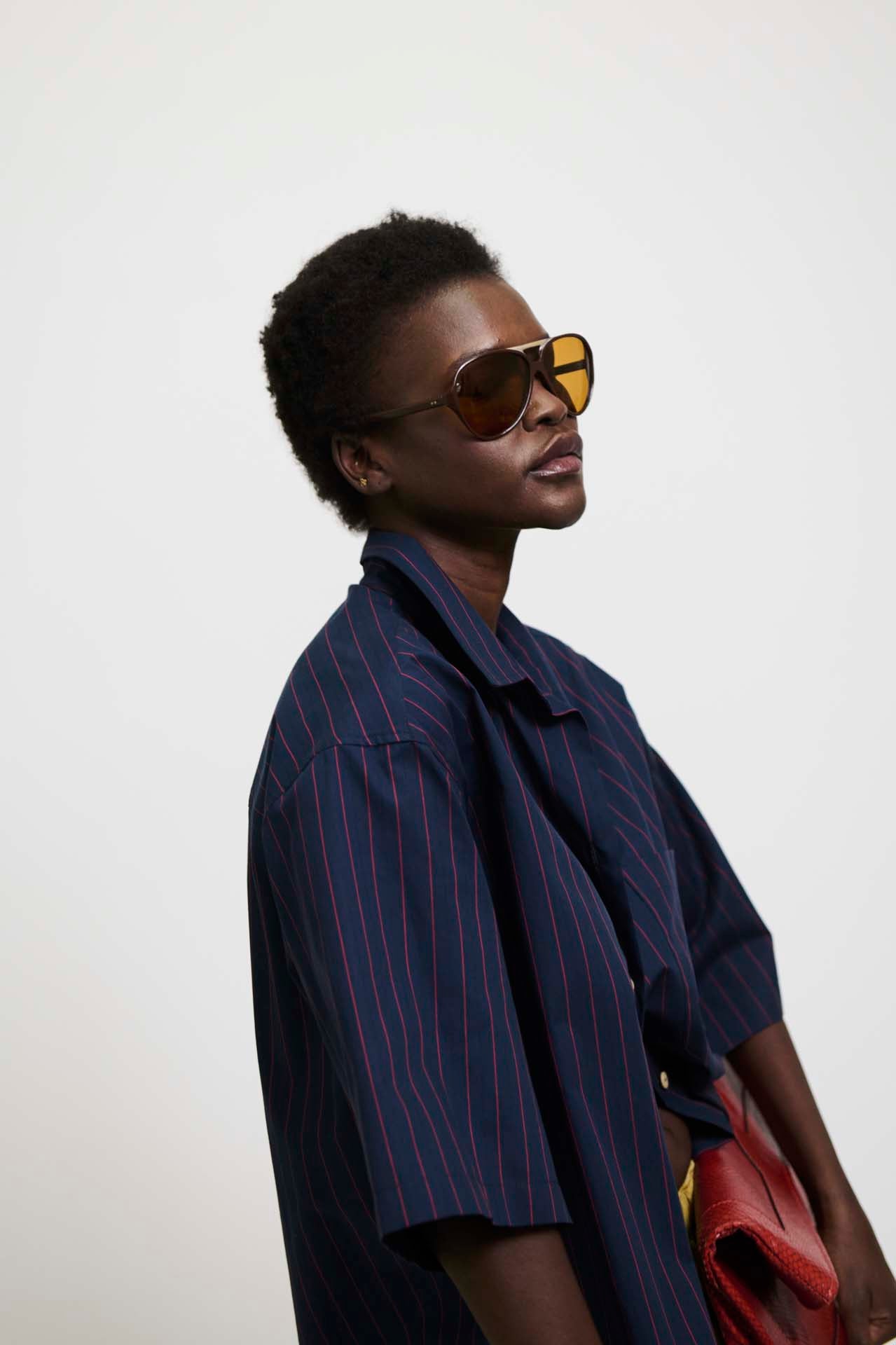 The Elbow Essential Shirt in Blue Red