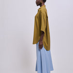 The Elbow Essential Shirt in Avo