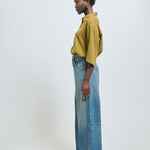The Elbow Essential Shirt in Avo