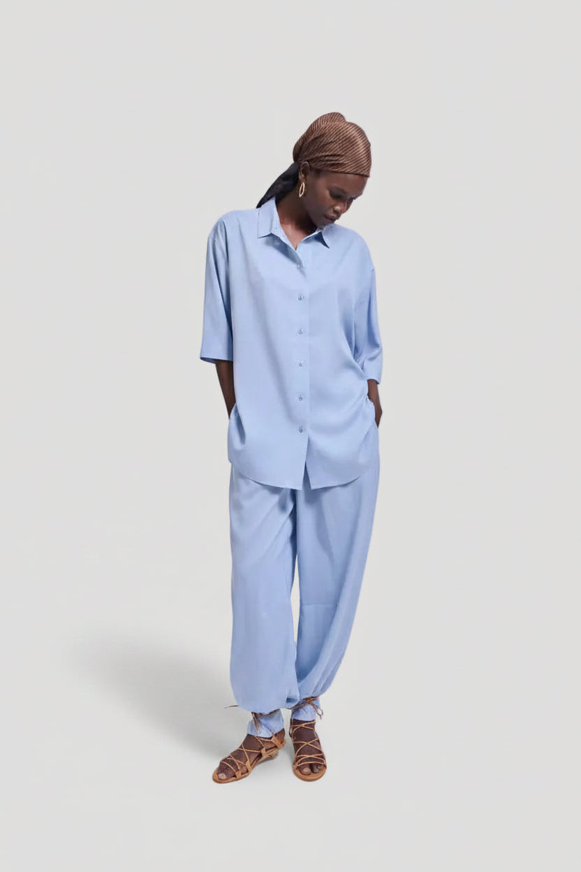 The Elbow Essential Shirt in Sky Blue