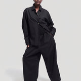 The Logo Weekend Shirt in Black