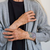 The Welt Pocket Cashmere Cardigan in Light Heather