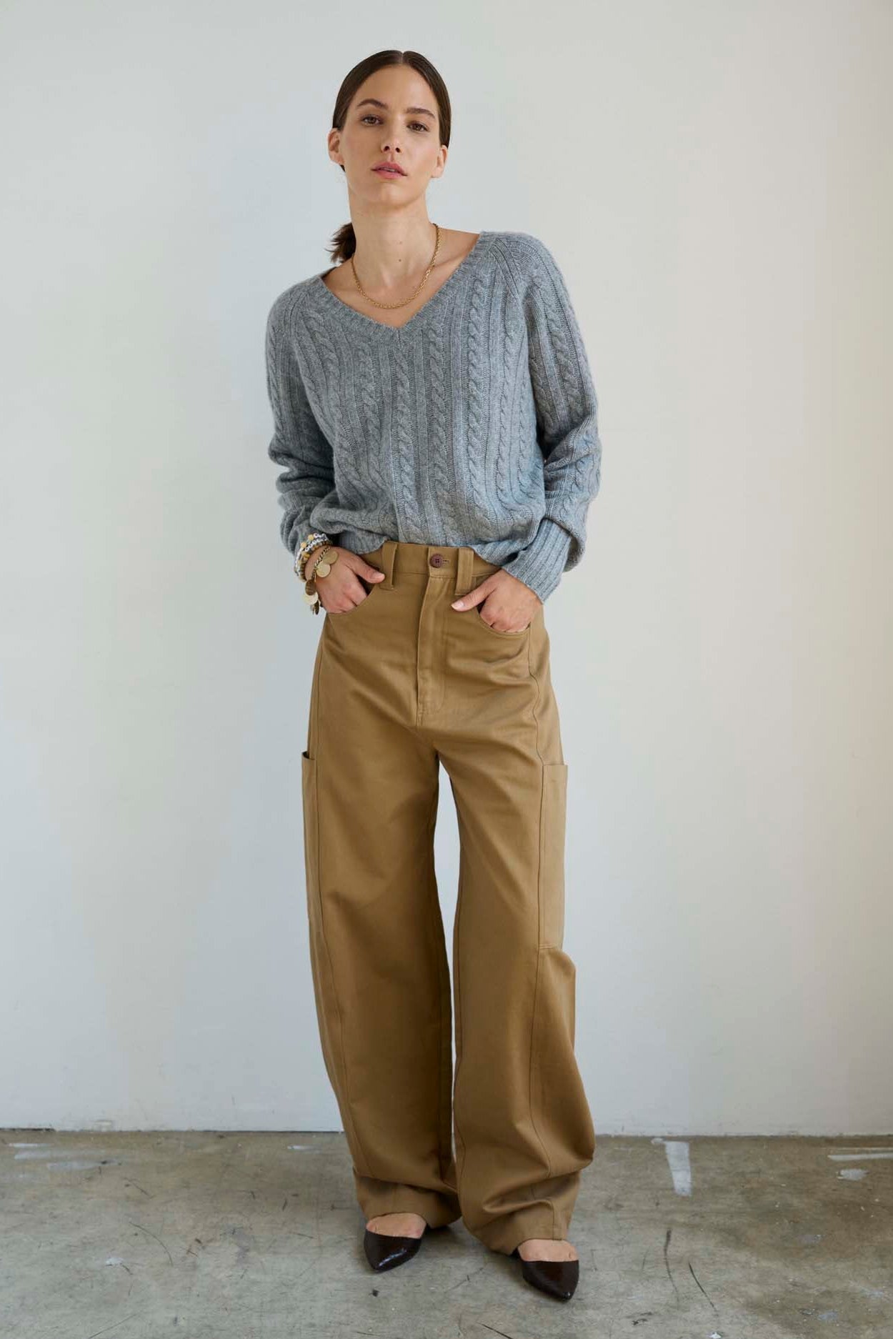 The Cable V Fave in Light Heather