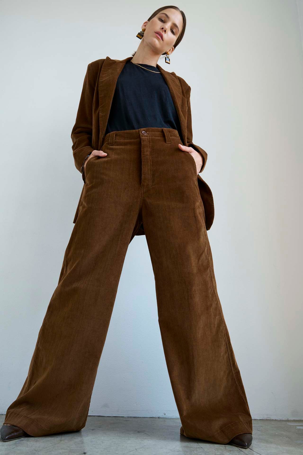 The Off Duty Trouser in Camel