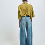 The Elbow Essential Shirt in Avo