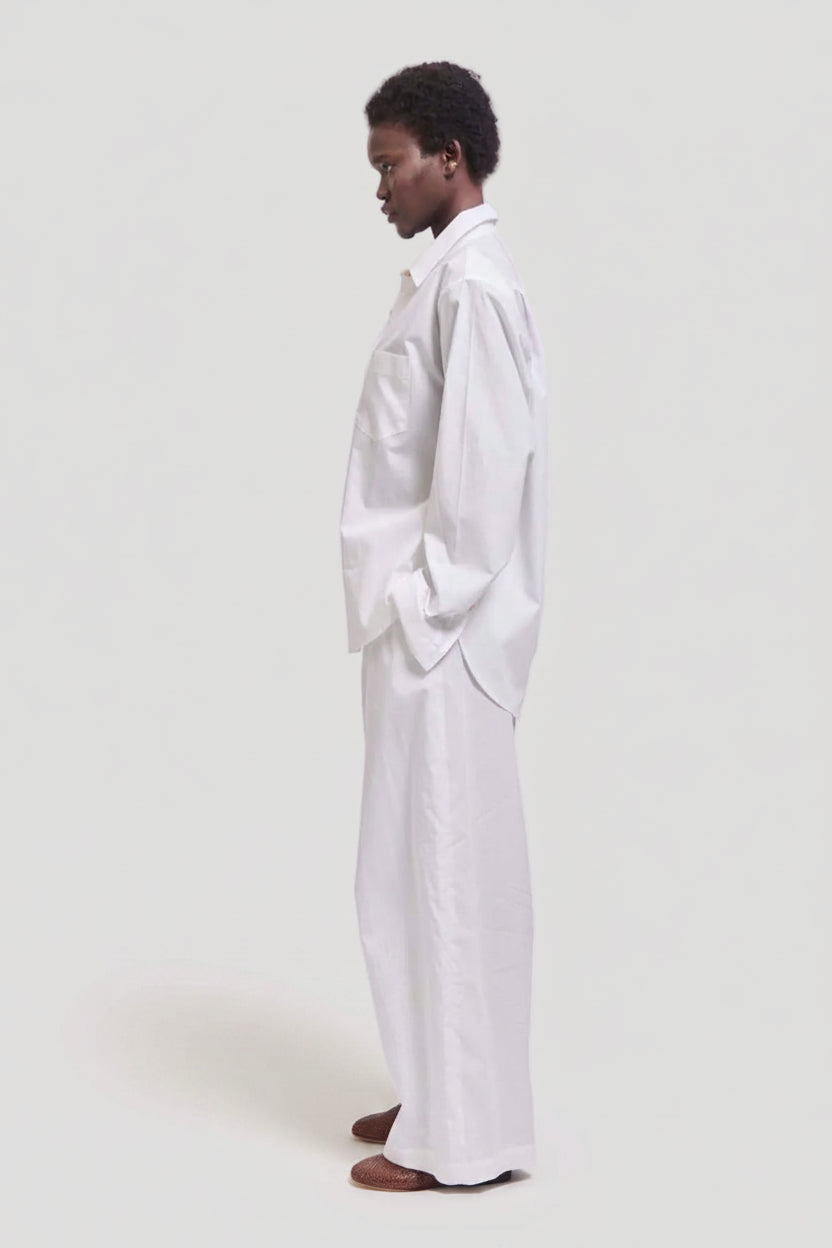 The Logo Weekend Shirt in White