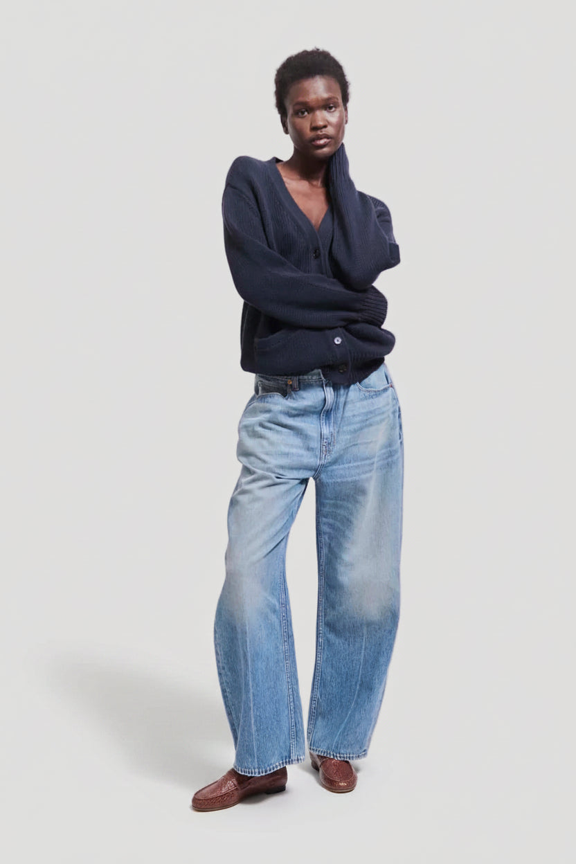 The Welt Pocket Cardigan in Navy
