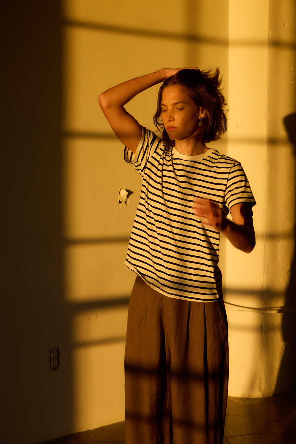 The Chameleon Tee in White Black Stripe