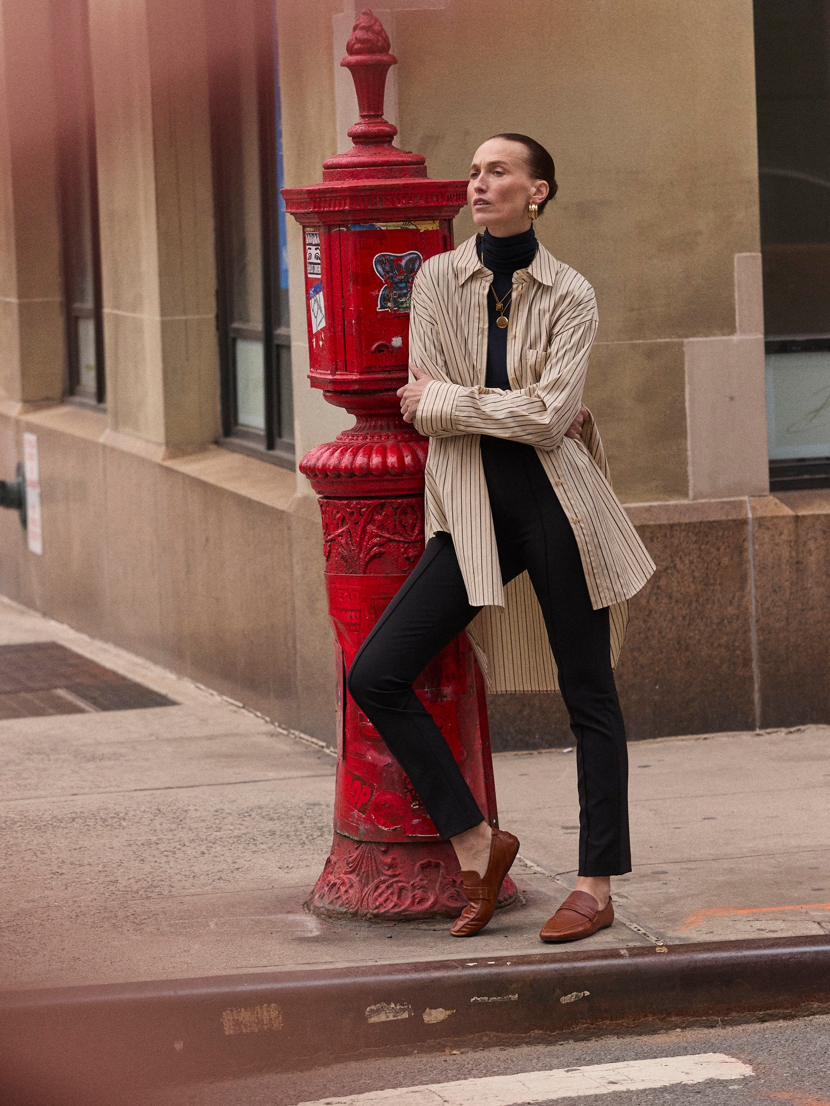 The Rib Turtleneck in Navy