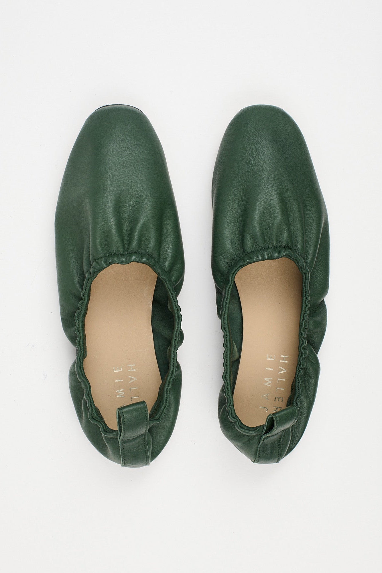 The Elastic Slipper in Verdone Flat Front